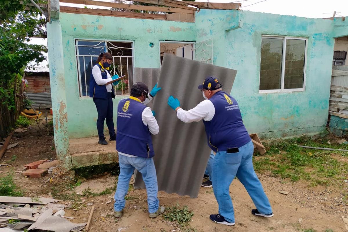Distrito lleva ayudas a familias afectadas por las lluvias en Punta Canoa