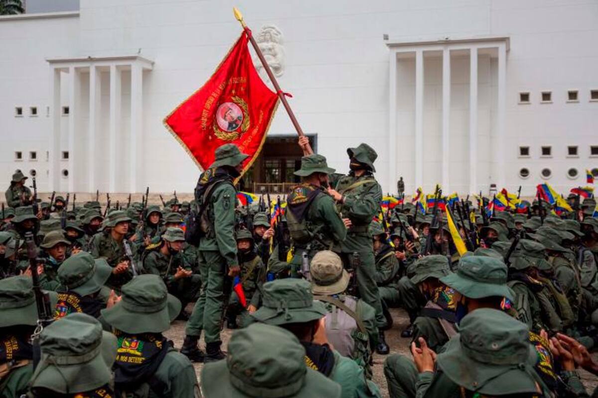 Venezuela despliega tropa y armamento en “homenaje” al fallecido Hugo Chávez