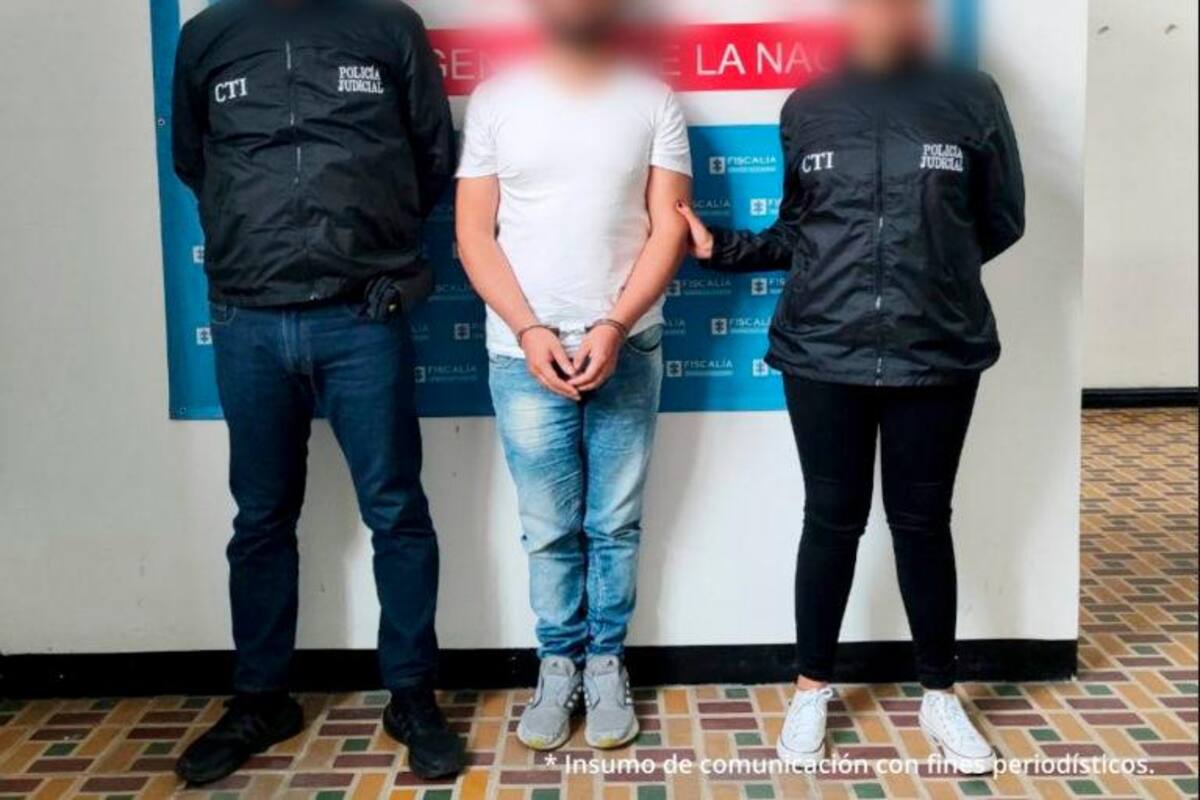 ¡Atroz! Lo capturan por abusar de su hijastra, de 12 años, durante 3 años