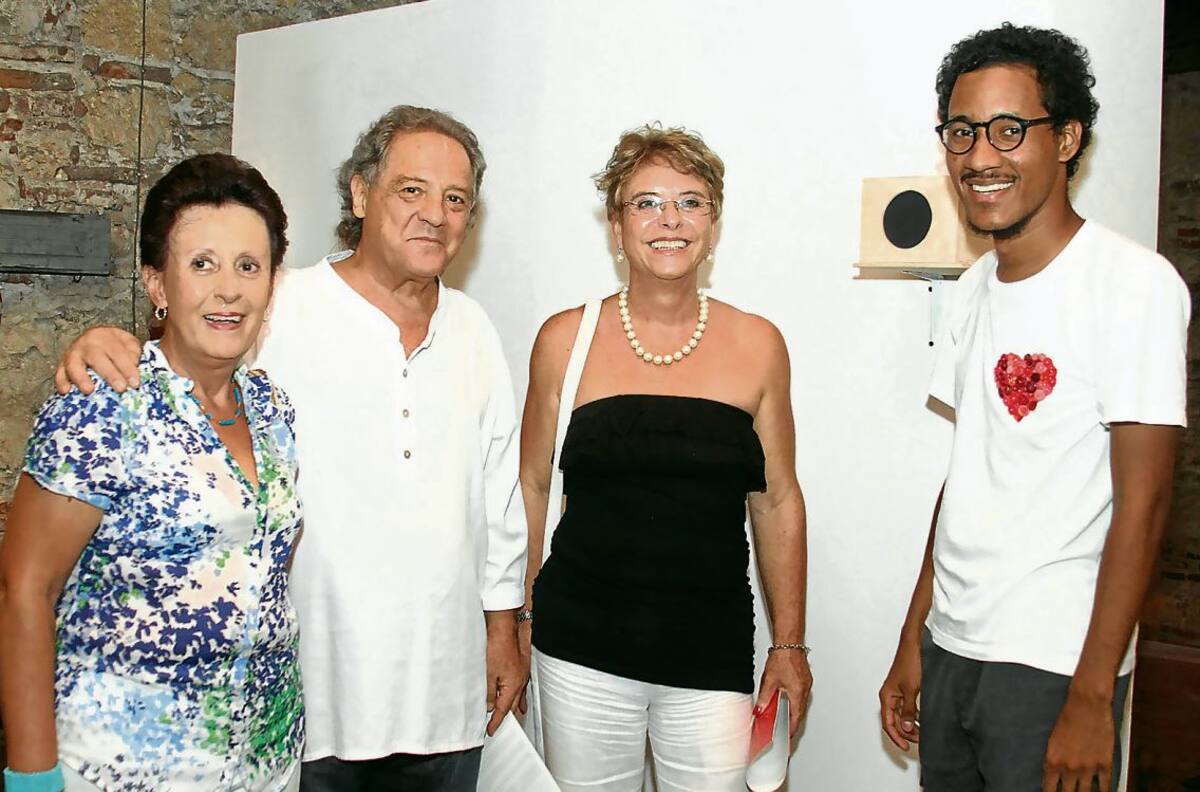 Miriam Ochoa, Camilo Calderón, María Elsa Gutiérrez y Roberto Carlos Pérez.