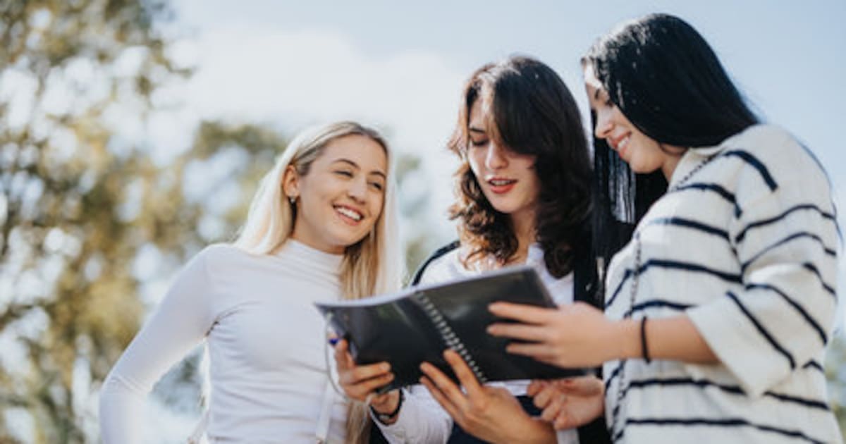 Universidad australiana abre becas para colombianos en 2026: así puede aplicar