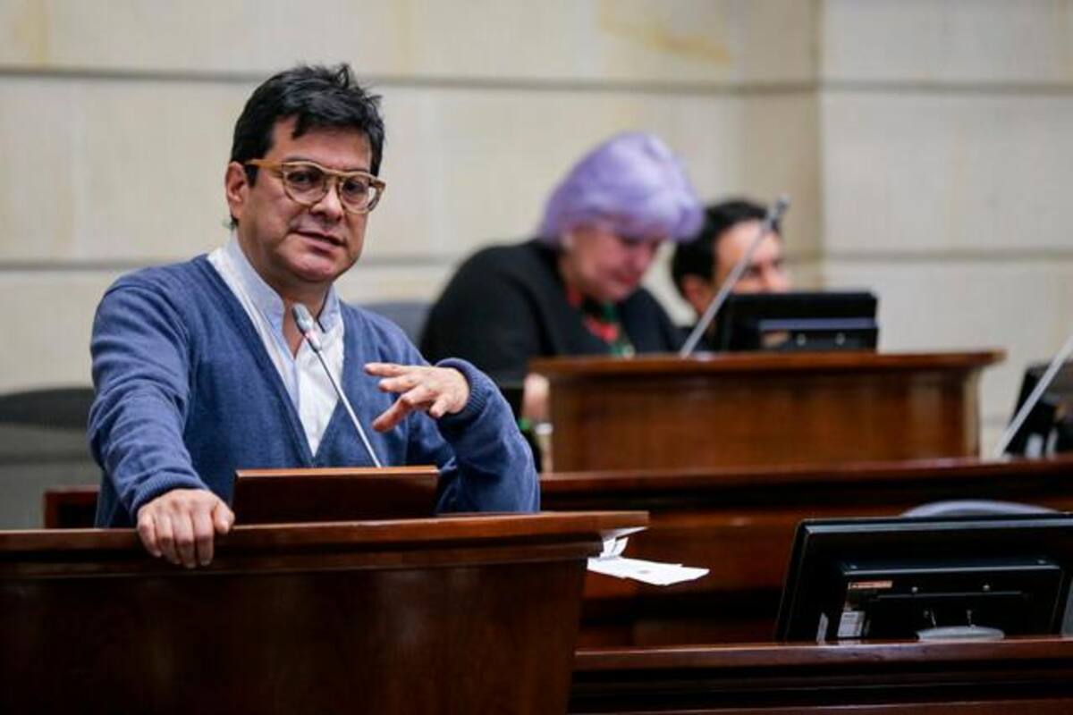 Gobierno anuncia una nueva mesa de diálogo con disidencias de las Farc