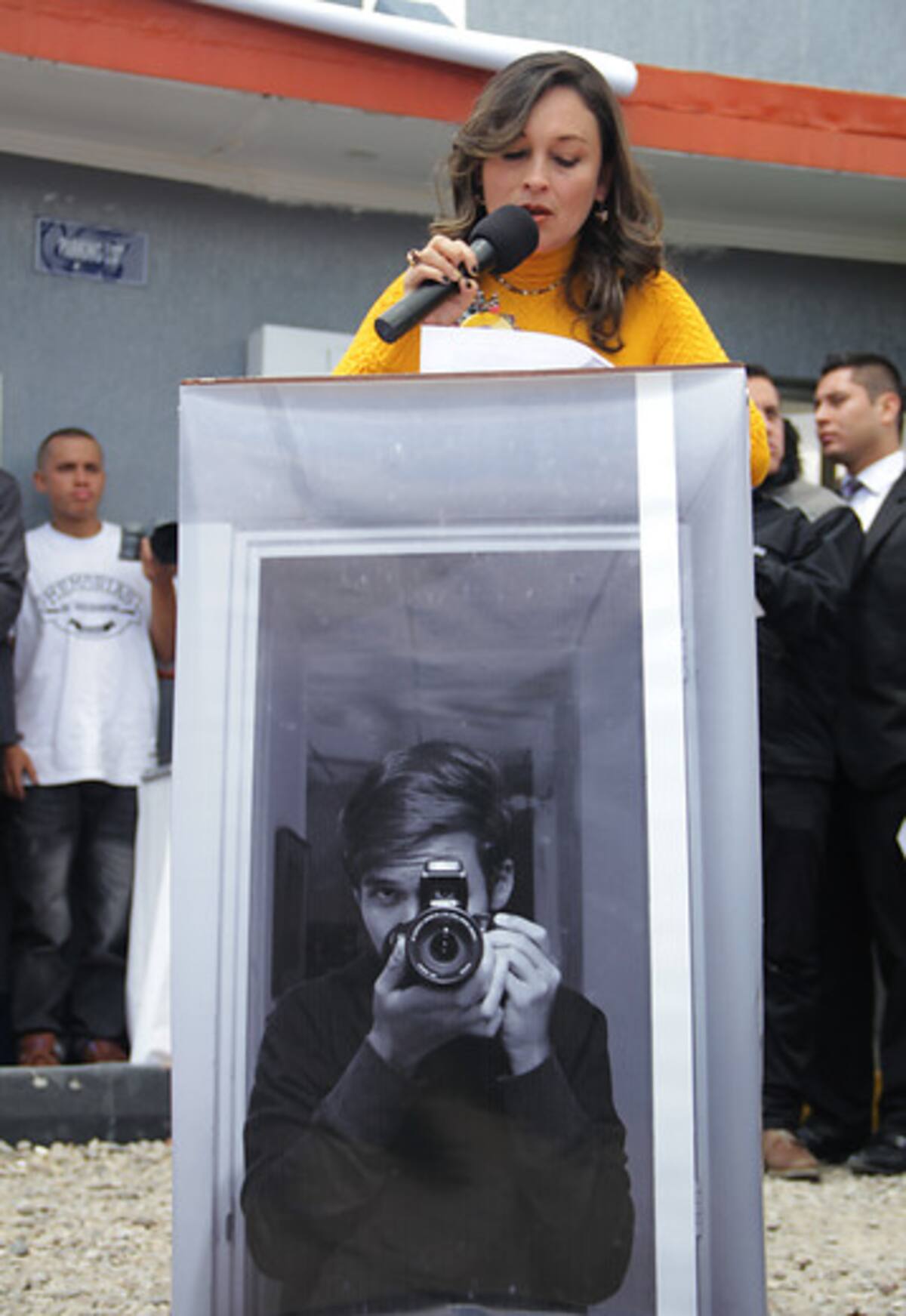 Acto de desagravio en memoria de Sergio Urrego. COLPRENSA