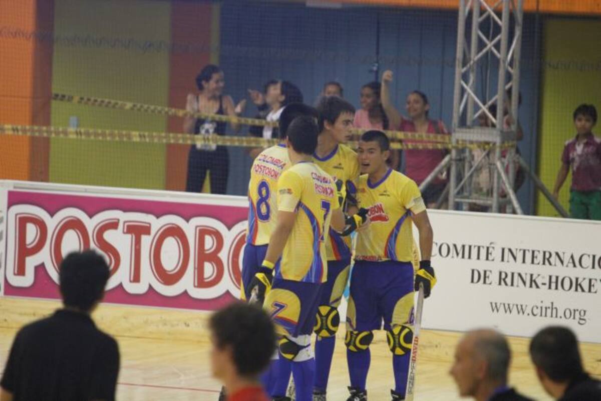 Sobre el cierre del primer tiempo, Colombia volvió a tomar ventaja con Esteban Campo, que envió la bocha al fondo de la portería española. ÓSCAR DÍAZ ACOSTA-EL UNIVERSAL