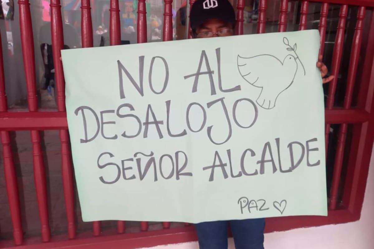 “Los destechados” de Mandela: protesta de familias ante inminente desalojo