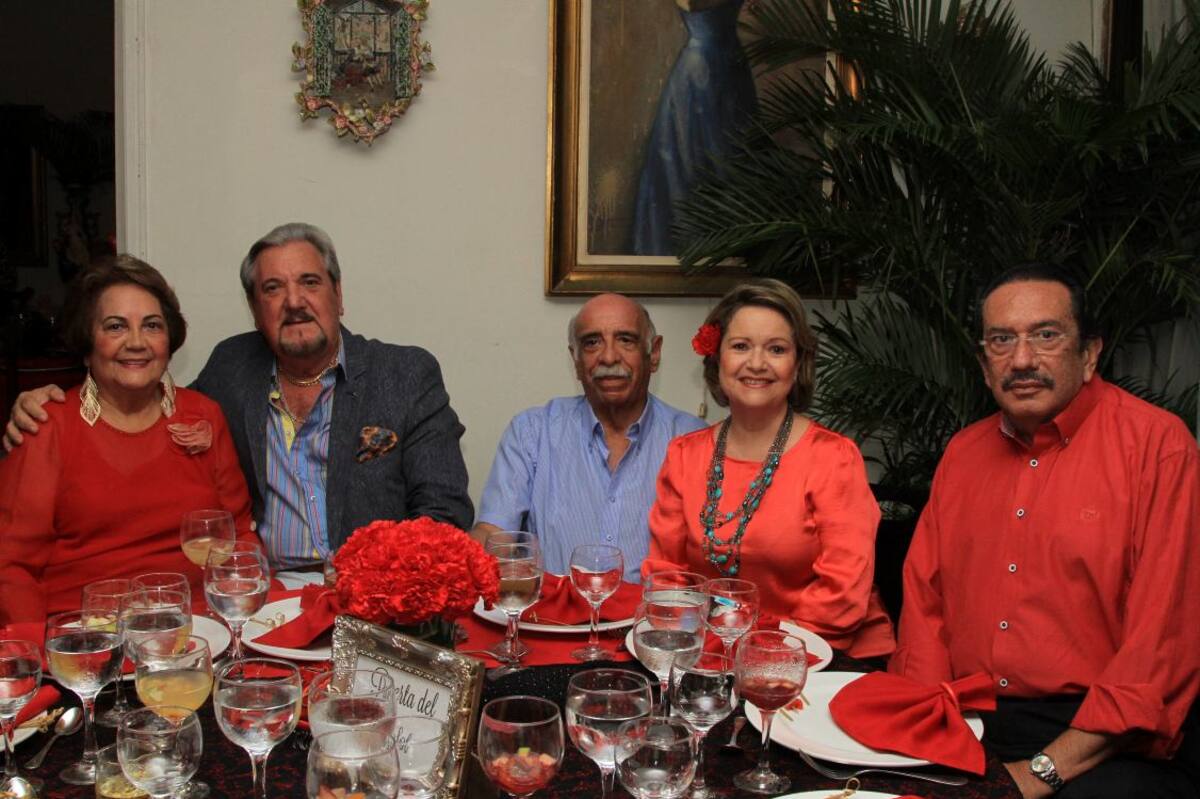 Luchy Del Portillo de Paternina, Antonio Paternina De La Espriella, Jaime López,Marja Avilez y Luis Carlos Guerrero.