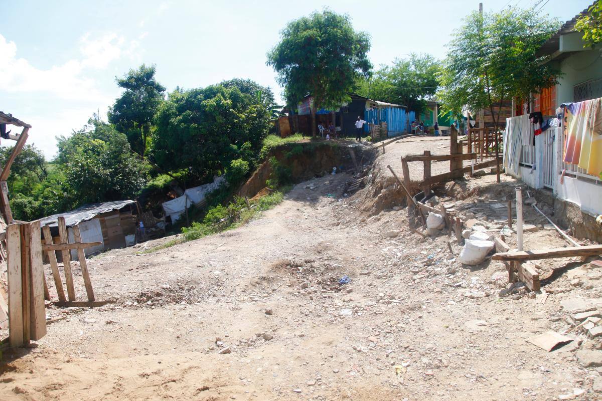 El barranco en Barrio Nuevo amenaza con dejarlos sin casa
