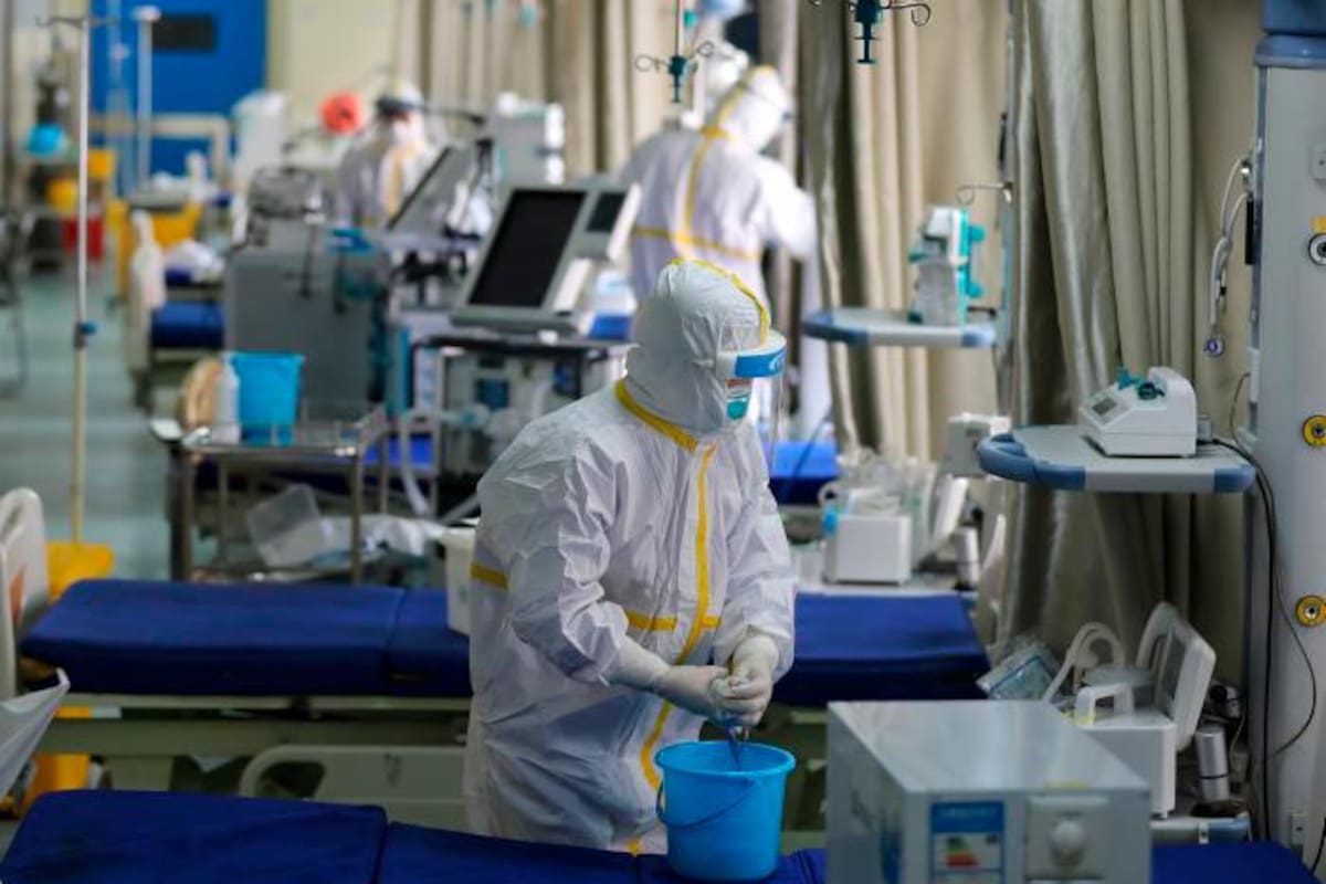 China suaviza restricciones en Hubei por baja en el brote de coronavirus