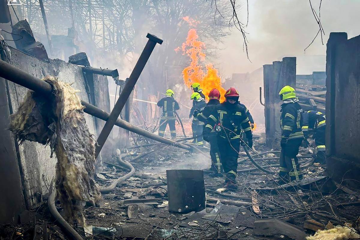 Bombardeo ruso sobre Ucrania dejó 14 personas muertas en Odesa