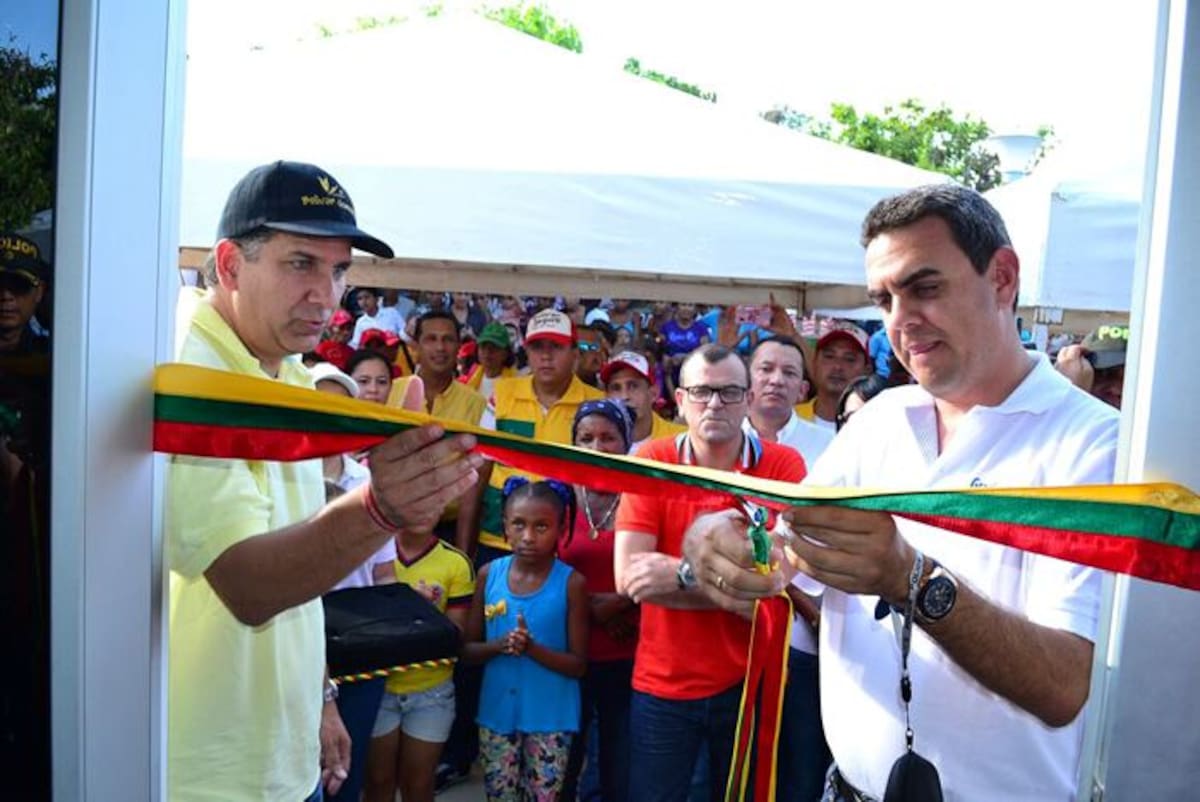 La administración departamental en compañía del alcalde del municipio de El Guamo inauguraron cuatro importantes obras, que le apuestan al desarrollo de la población Lila Leyva/El Universal/