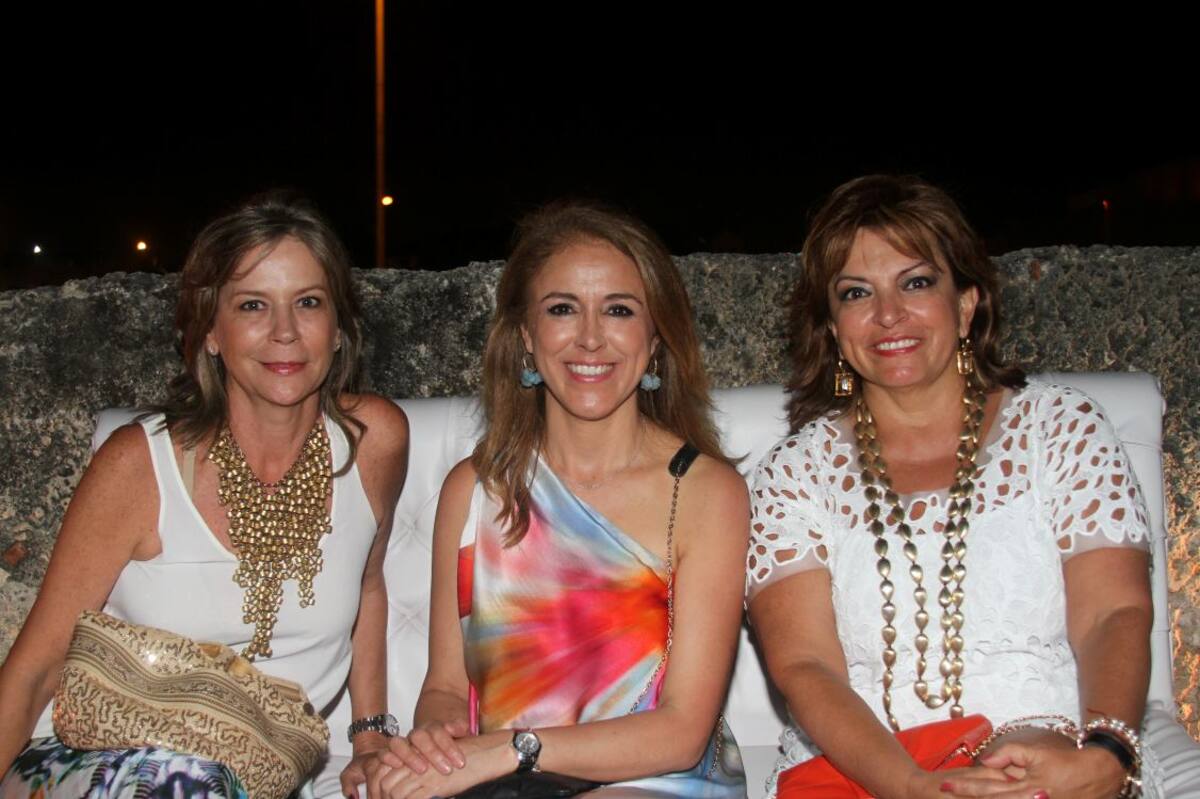 María Beatriz Cabrera; la directora de la Revista Caras, Patrica Fajardo; y Carmen Elisa Martínez. Fotos NAYIB GAVIRIA/EL UNIVERSAL/