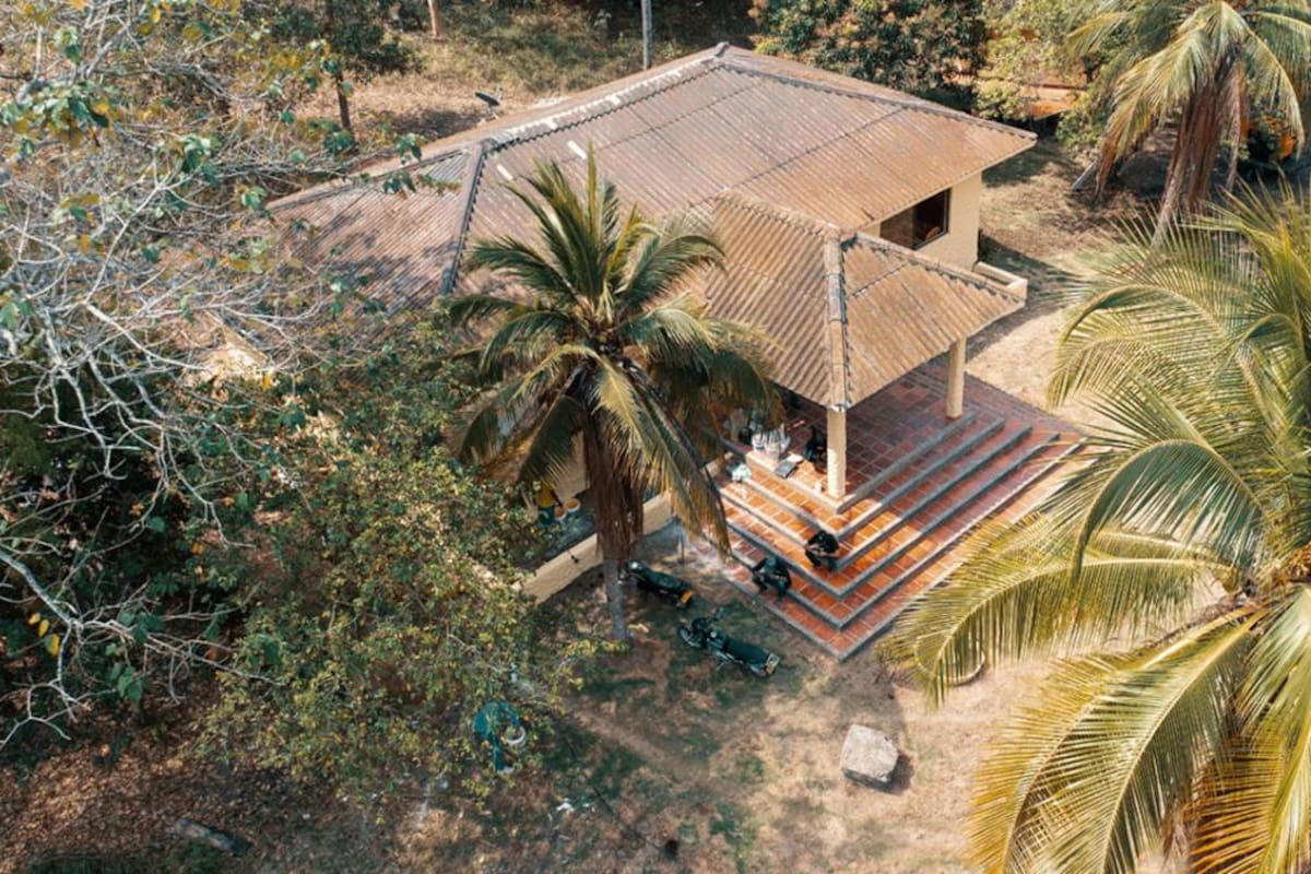La finca de Mancuso pasó a manos de campesinos de Córdoba