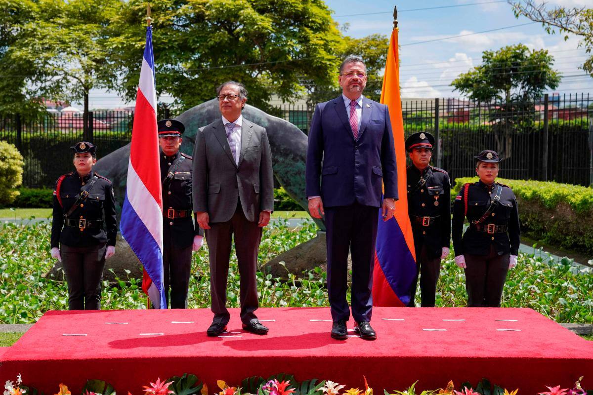 Así fue el encuentro entre Petro y el presidente de Costa Rica