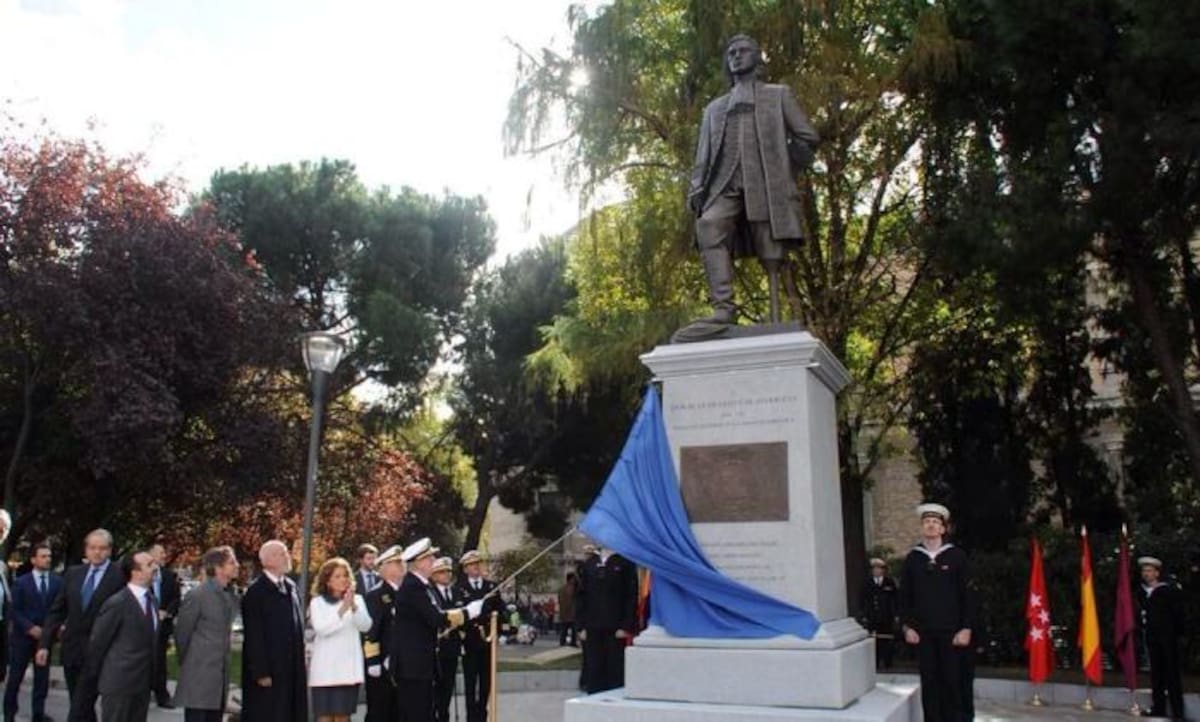 La estatua de Blas De Lezo fue develada ayer por el Rey Juan Carlos en la Plaza Colon de Madrid (España) y asistió el embajador de Colombia, Fernando Carrillo. Cortesía - Heder Julio Salgado