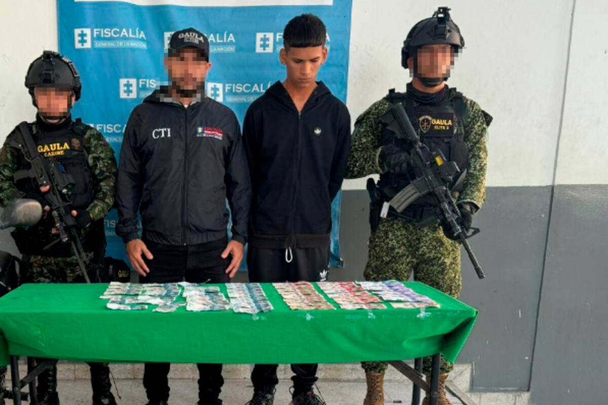 Cae en flagrancia joven, de 19 años, señalado de extorsionar a un tendero