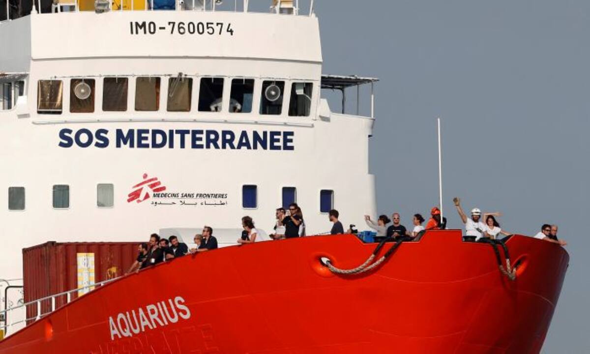 Barco Aquarius EFE