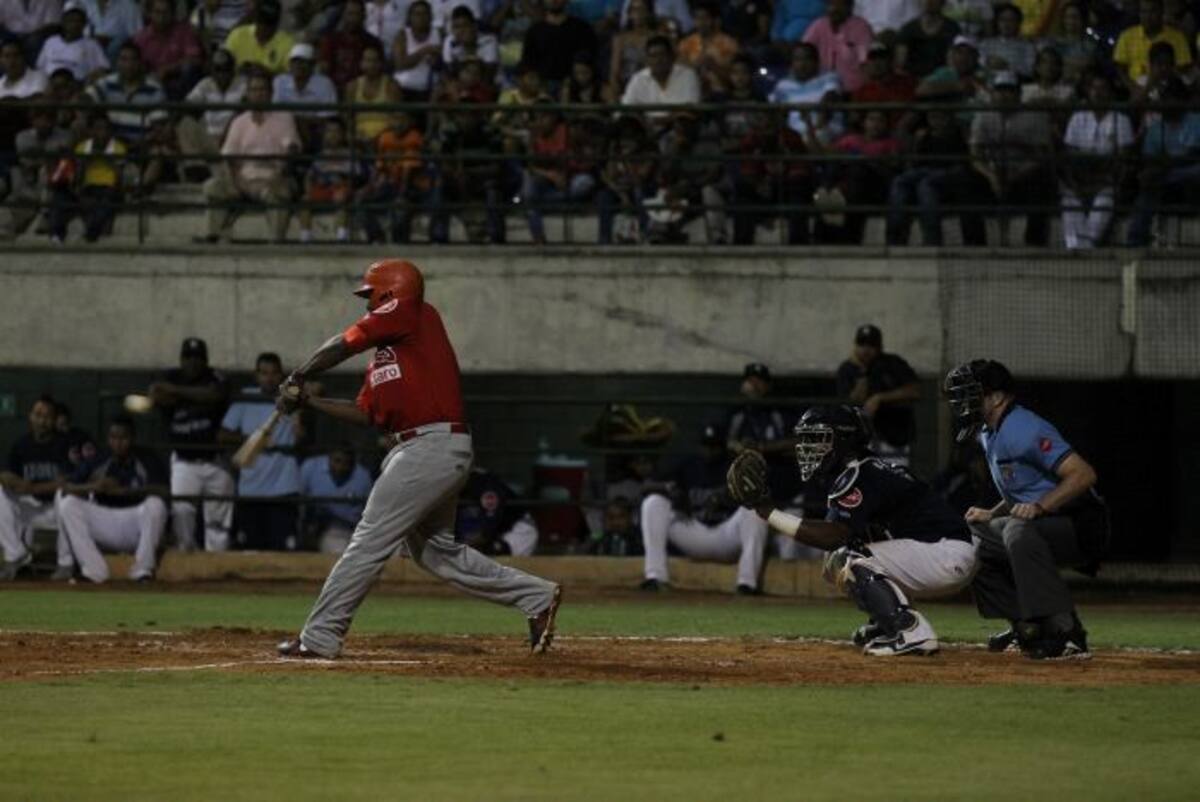 Los Tigres no se rinden en la semifinal del béisbol profesional. Coresía el Meridiano de Córdoba