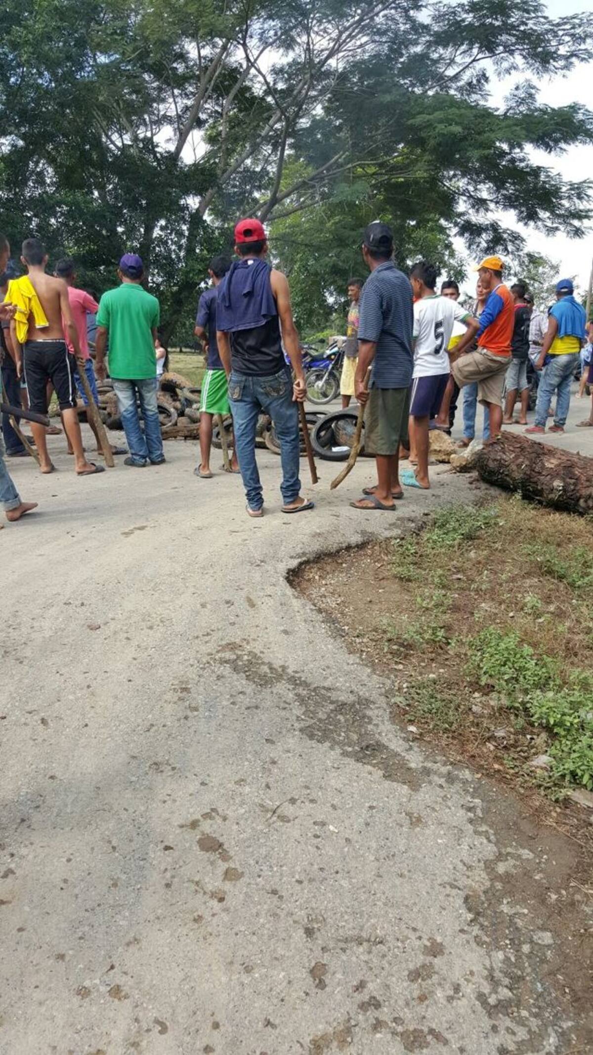 Bloqueos en vías de Córdoba por falta de agua.