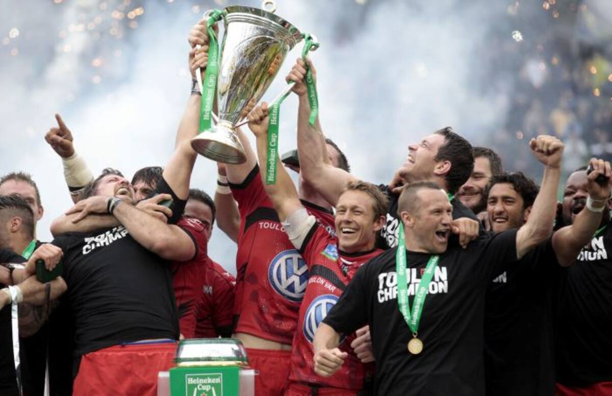Toulon levanta Copa de Europa de clubes de rugby para proclamarse campeón del Rugby europeo. AP Peter Morrison