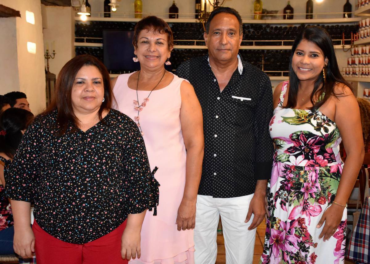 Mábel Silvera, Rosario Meléndez, Rodolfo Mejía y Yesenia Carrillo.