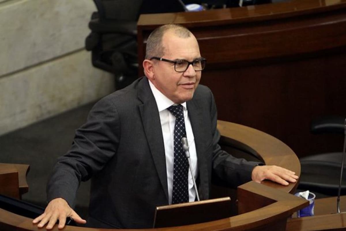 Los ternados aspirantes a Contralor General de la Nación fueron escuchados en la plenaria del Senado. En la foto Carlos Ardila Ballesteros COLPRENSA