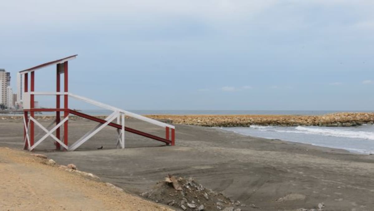 Las playas no están abiertas para el público y ninguna entidad se siente responsable del retraso. SHARIK ESTRADA