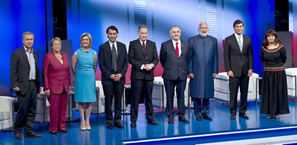 Marcel Claude, Michelle Bachelet, Evelyn Matthei, Marco Enriquez Ominami, Tomas Jocely-Holt, Ricardo Israel, Alfredo Steir Green, Franco Parisi y Roxana Miranda son los candidatos presidenciales chilenos. AFP MARTIN BERNETTI