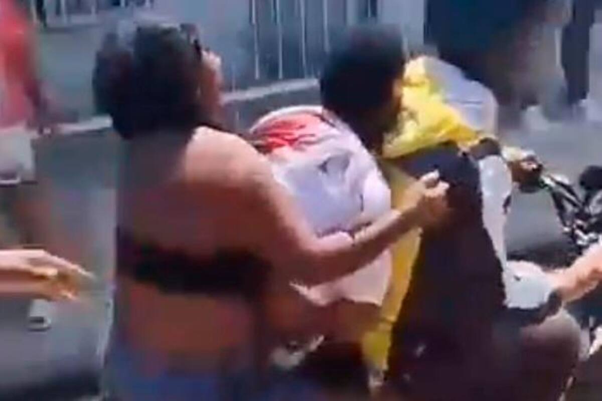 Sicarios en moto balean a ‘el Menor’ frente a sus vecinos: le dieron 3 balazos