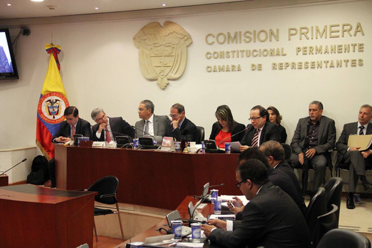 La propuesta fue aprobada en el séptimo de ocho debates de la reforma al Equilibrio de Poderes. COLPRENSA