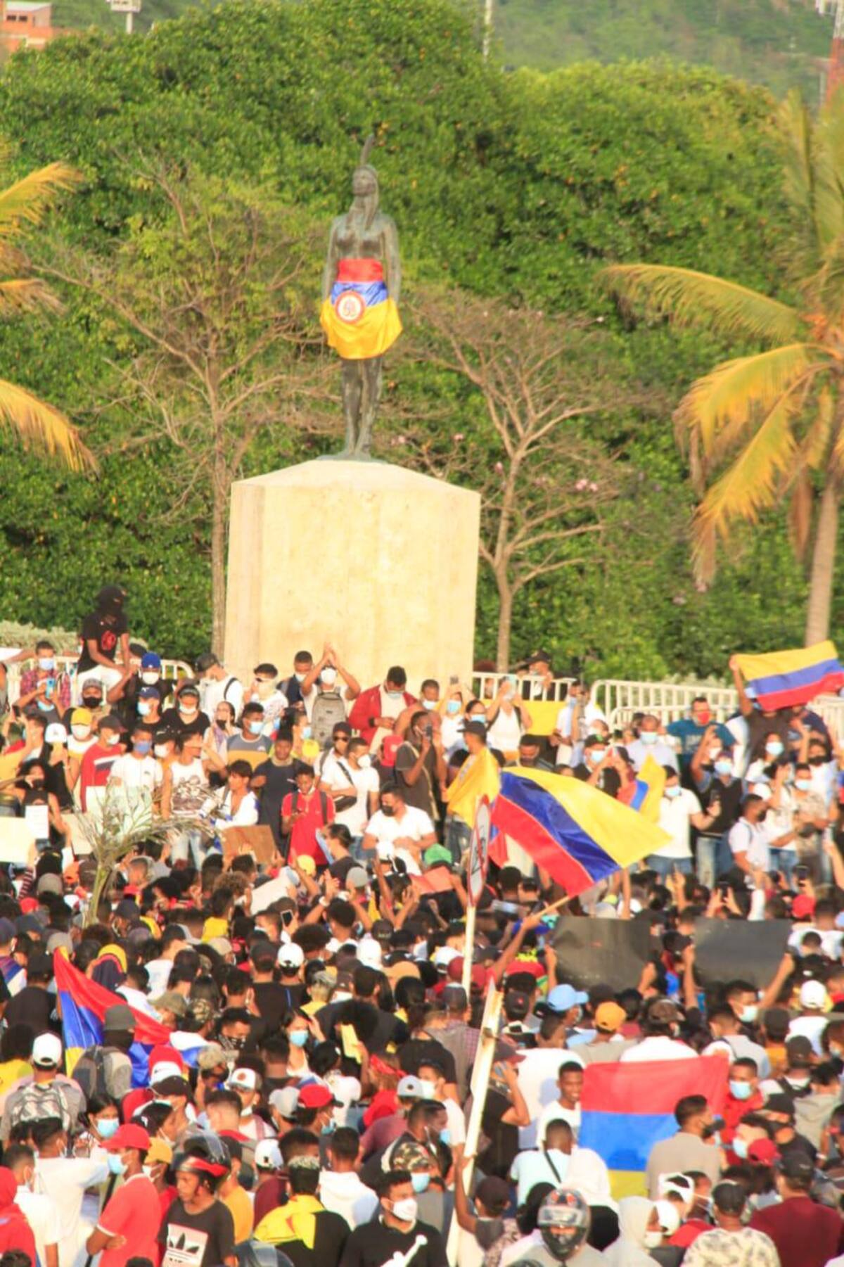 Concentración de jóvenes en la India Catalina. //Julio Castaño- El Universal.