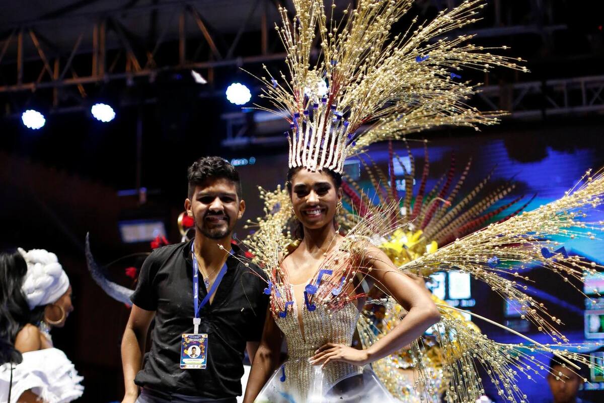 Jossie González, el creador del vestido ganador de la Noche de Fantasía