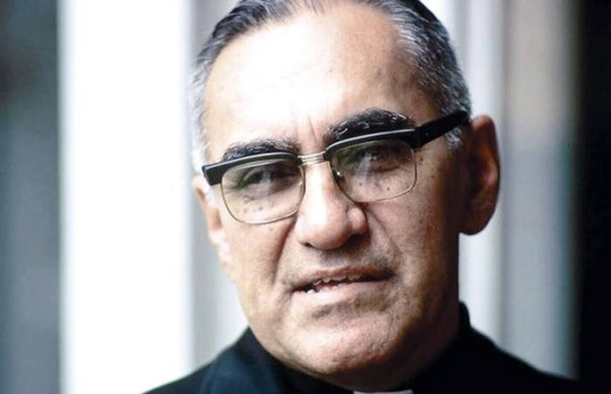 Monseñor Óscar Arnulfo Romero, un santo en tierra. cortesía