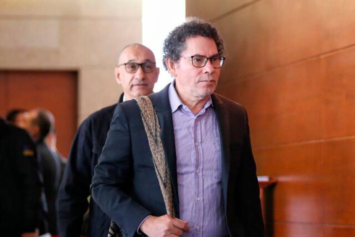 Roban armas a esquema de seguridad de Pastor Alape