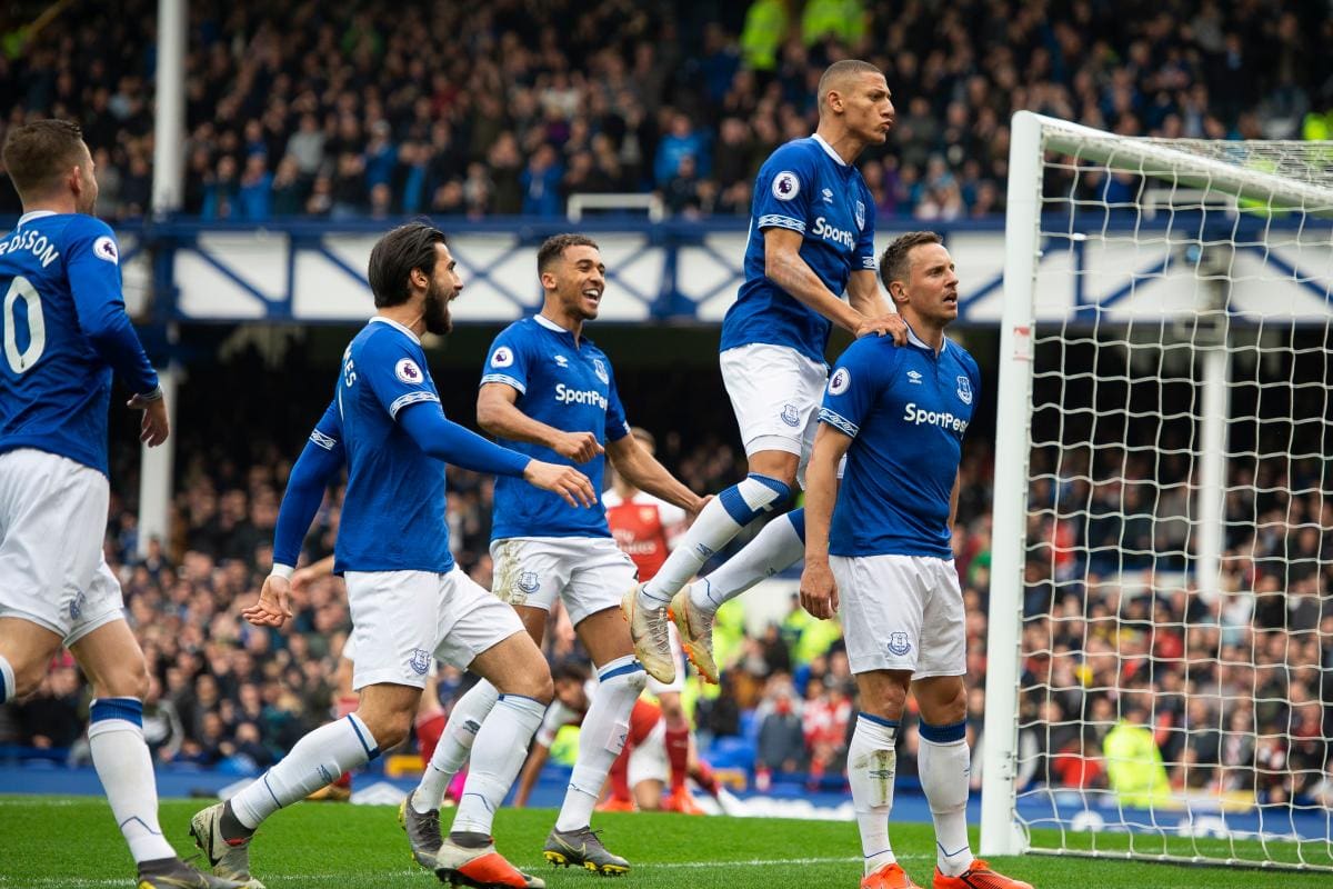 Everton de Inglaterra podría ser sancionado y perdería puntos