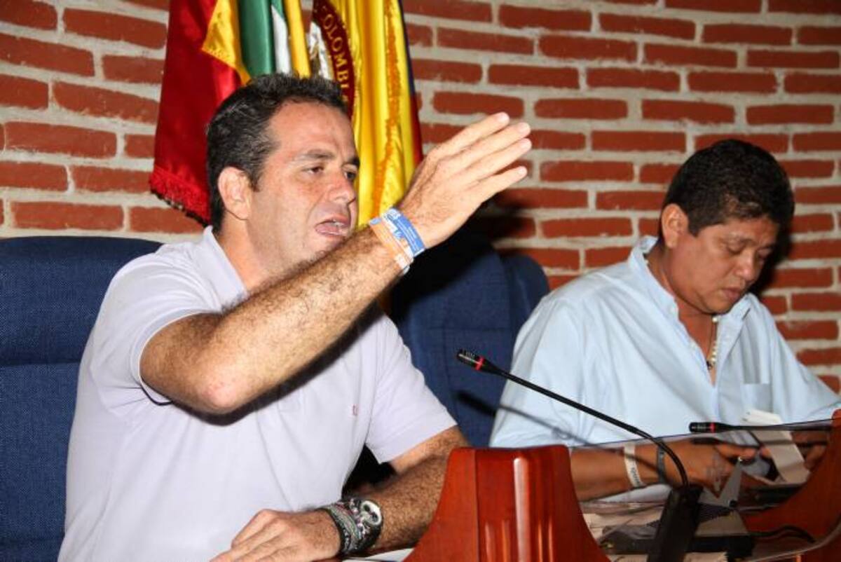 A juicio de Andrés Betancourt, “asesores como Óscar Brieva, están acumulando mucho poder y eso ponen en riesgo la legitimidad del gobierno”. Óscar Díaz