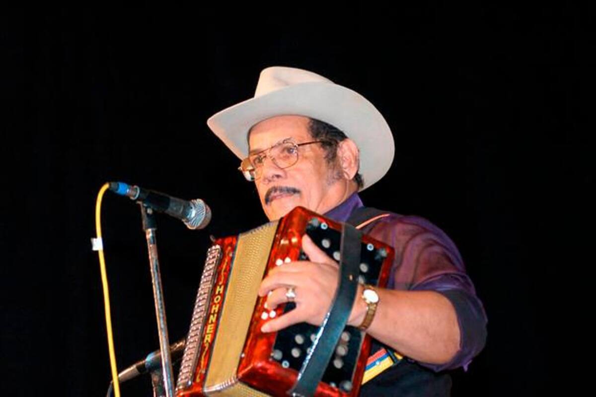 El cantautor Aníbal Velásquez permanece hospitalizado en Barranquilla