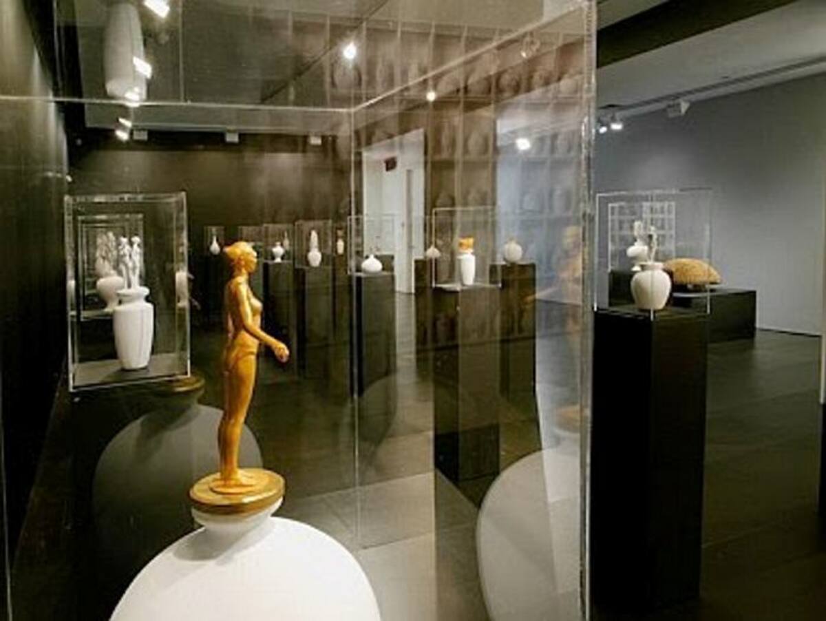 Ruby Rumié, serie Hálito Divino. NH Galería