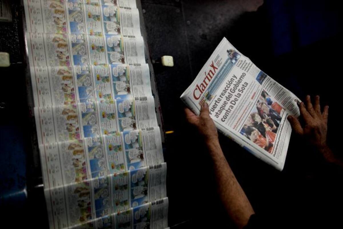 Según el Gobierno argentino, Clarín posee el 41% del mercado de radio, el 38% de la TV abierta y el 59% de la TV por cable.