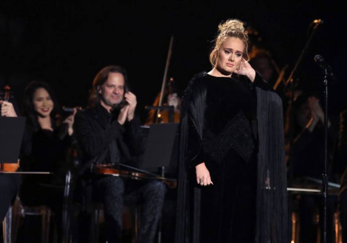 Adele. AP.