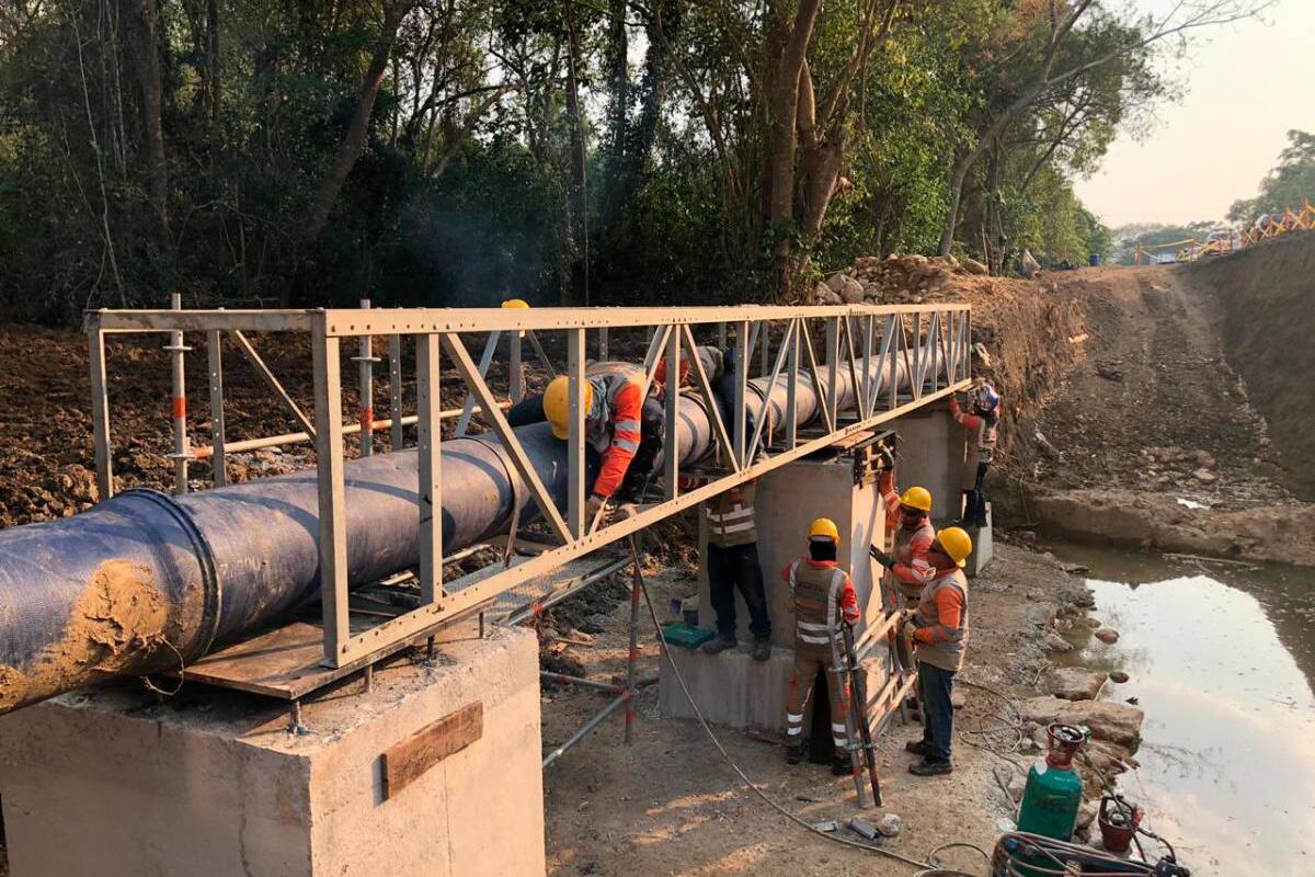 Llegó el agua a El Carmen, luego de 12 días sin el servicio