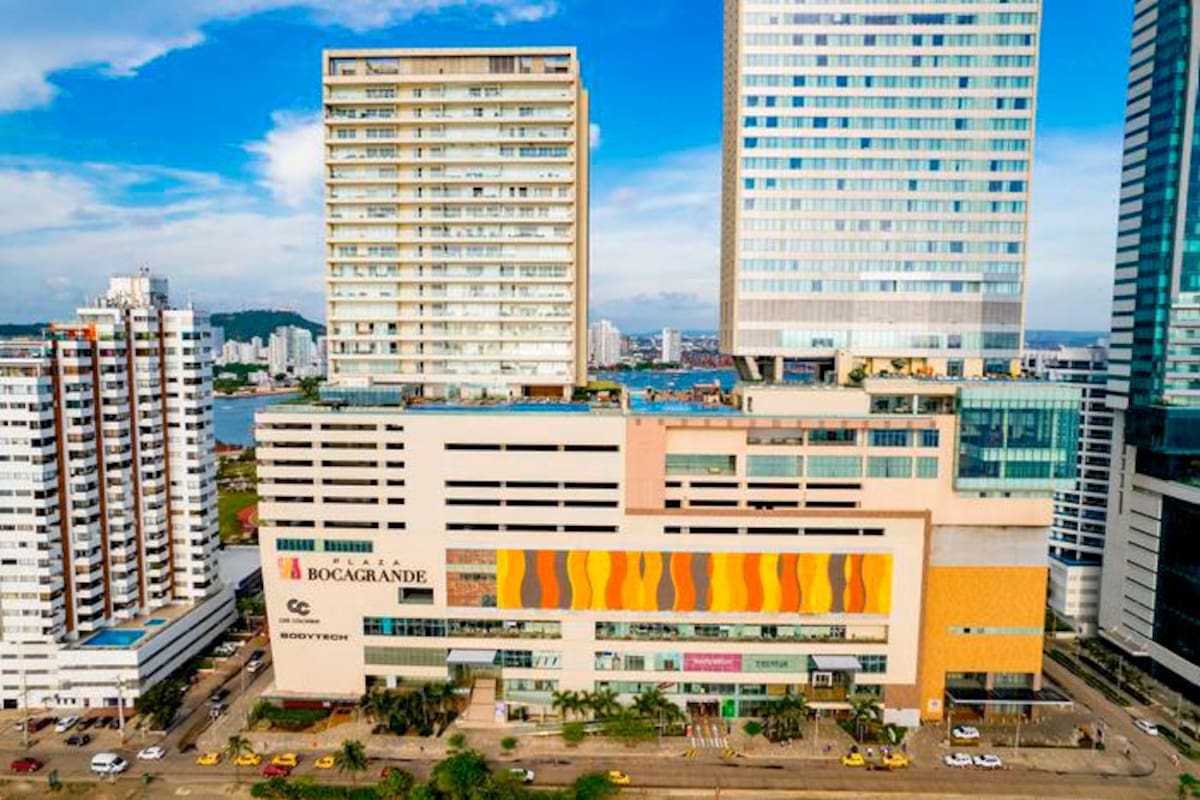 Plaza Bocagrande celebra 8 años de apertura