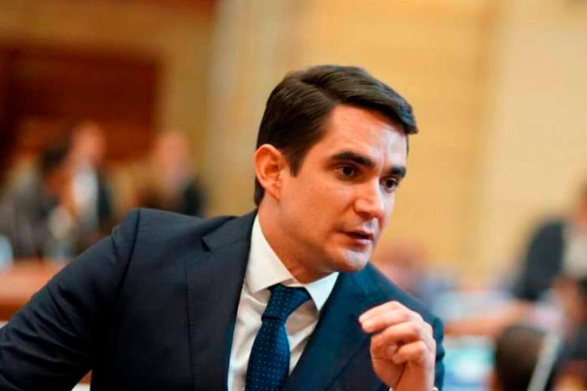 Cámara aprueba proyectos de ley del congresista Emeterio Montes