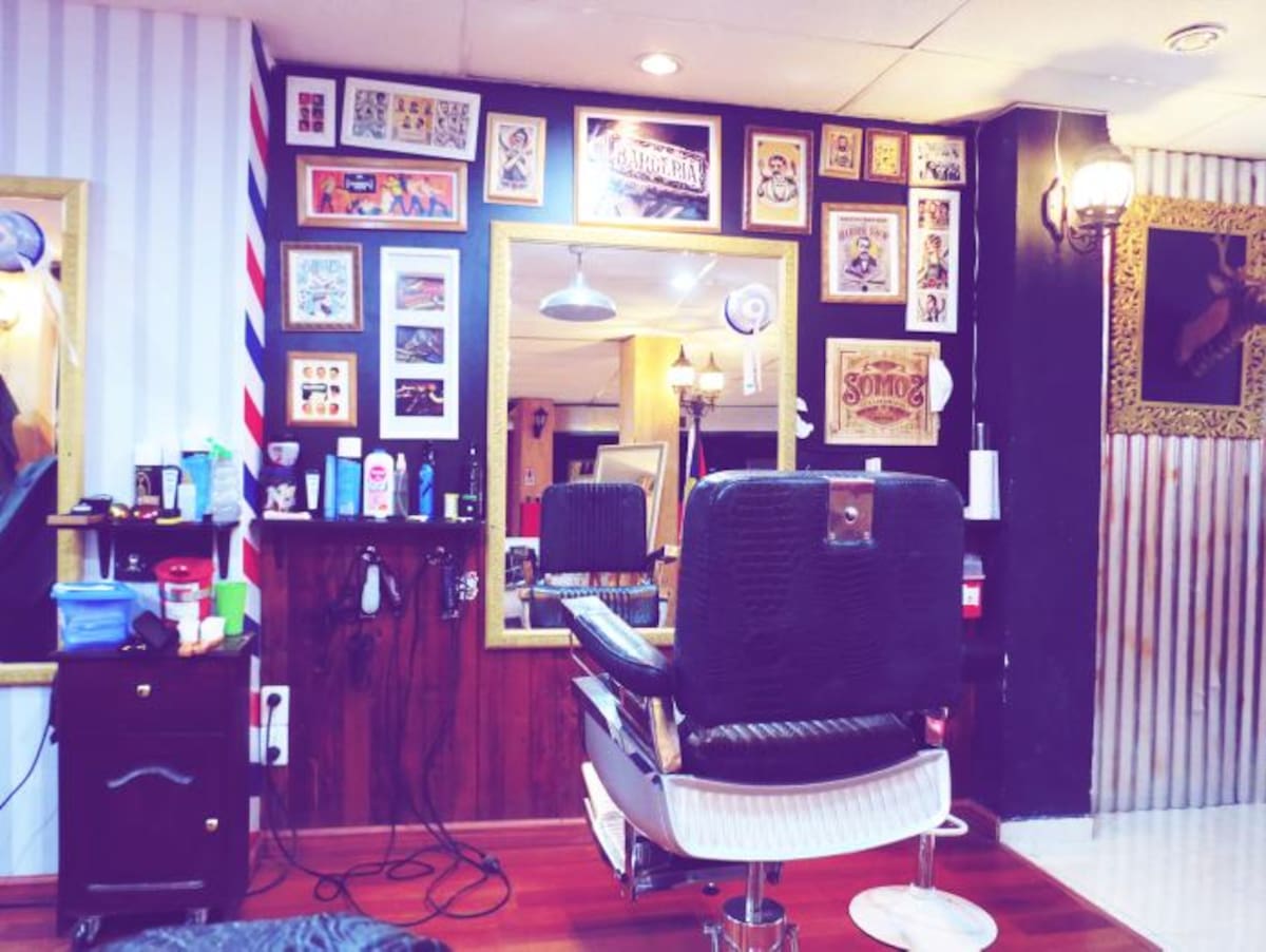 Original Barber By majestic. Un exclusivo lugar con cómodas y limpias instalaciones para las personas de todas las edades. SHARIK ESTRADA