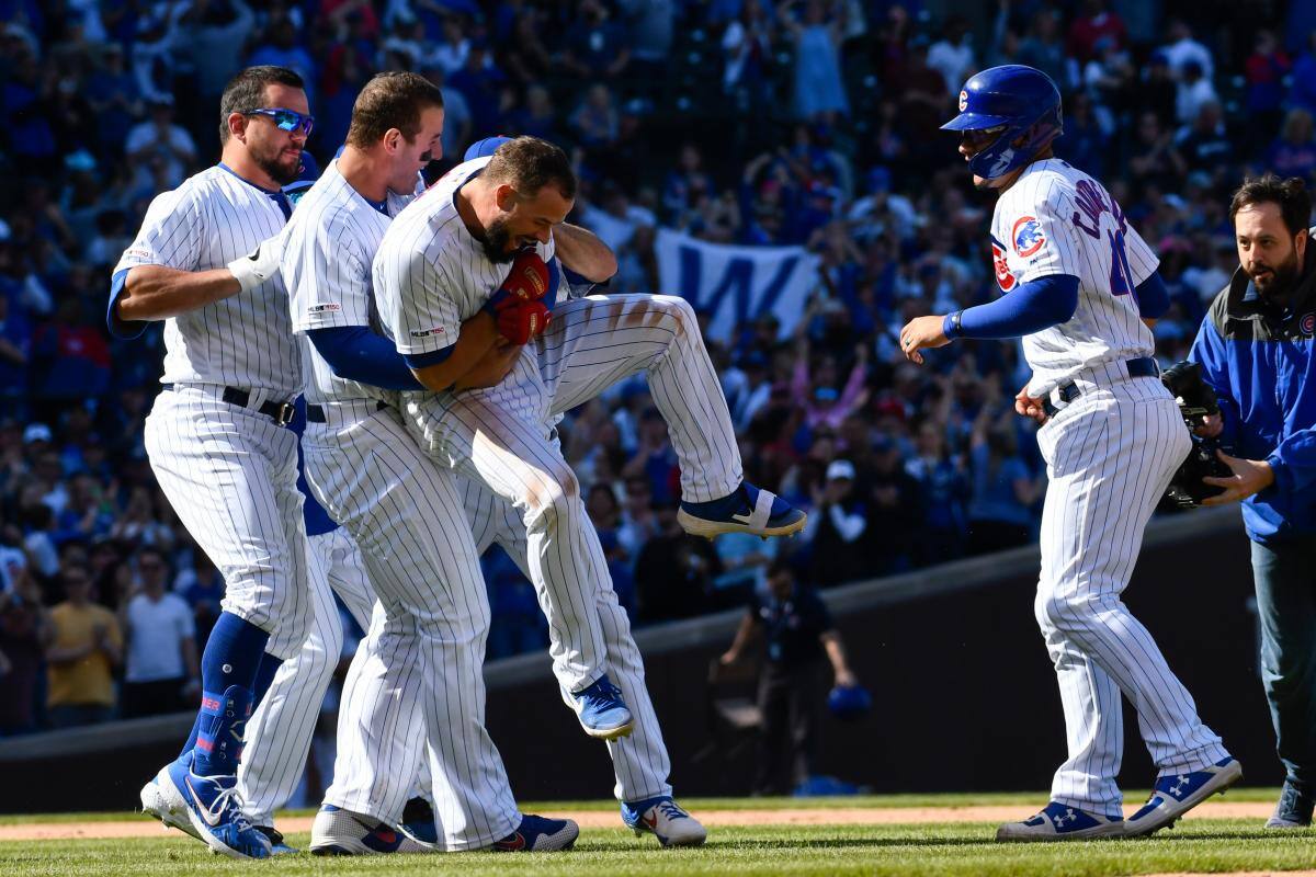 Fue firmado por los Cachorros y ahora lo buscan por asesinar a un amigo