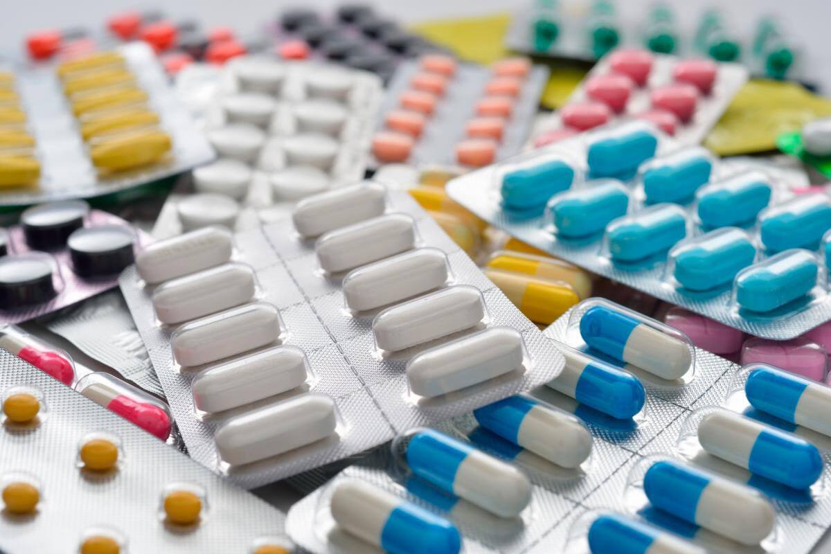 La OMS da luz verde al primer tratamiento oral contra la COVID