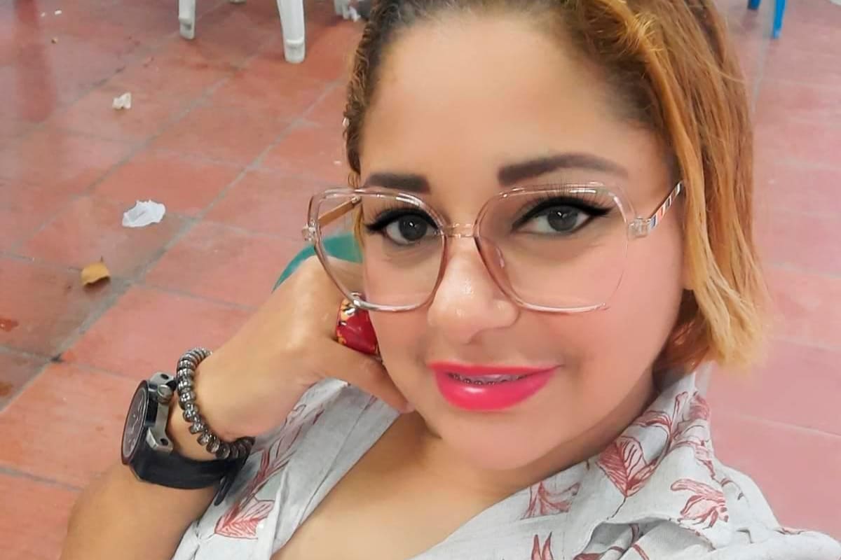 Conducía moto y chocó con andén: identifican a mujer que murió en accidente