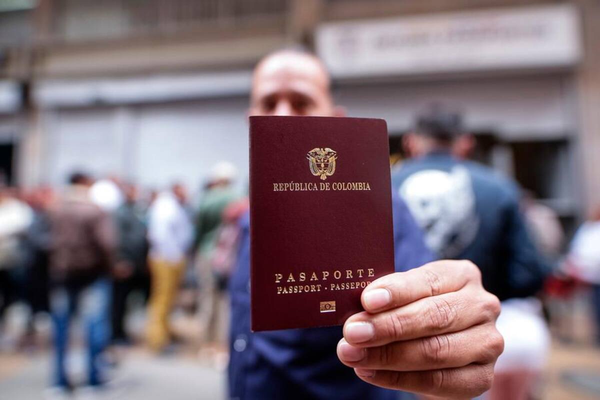 ¿Cancillería revocará la declaración desierta de la licitación de pasaportes?