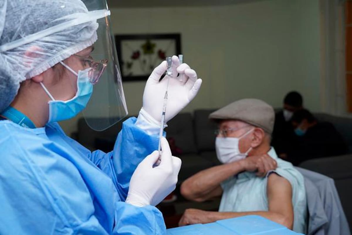 Detalles sobre la tercera dosis de la vacuna contra el COVID en Colombia
