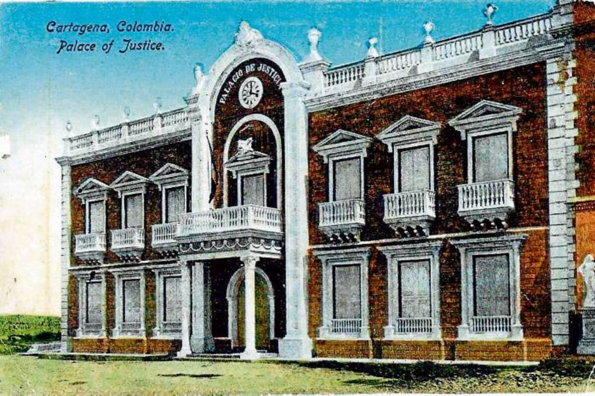 1912: Palacio de Justicia.
