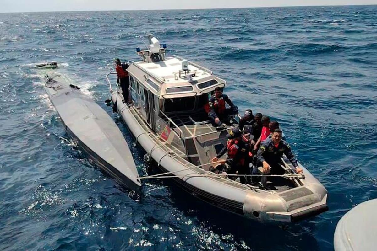 Cayó sumergible con más de dos toneladas de droga en el Pacífico